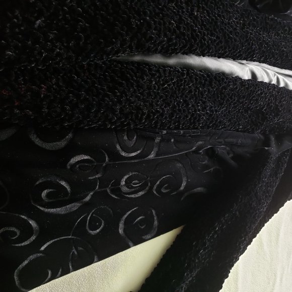 Black velvet swing coat - Picture 2 of 2